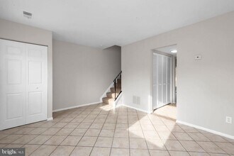 45 Heritage Ct in Annapolis, MD - Foto de edificio - Building Photo