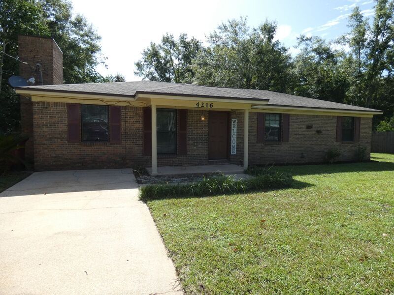 4216 Jernigan Rd in Pace, FL - Building Photo