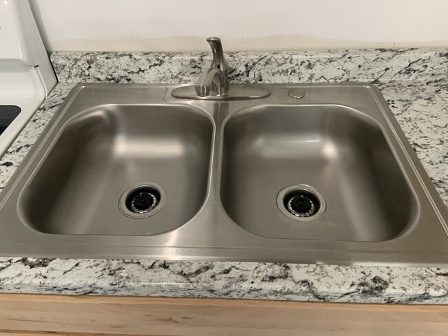 property at 538 Glenvale Dr