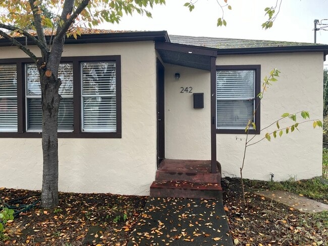 property at 242 Grant St