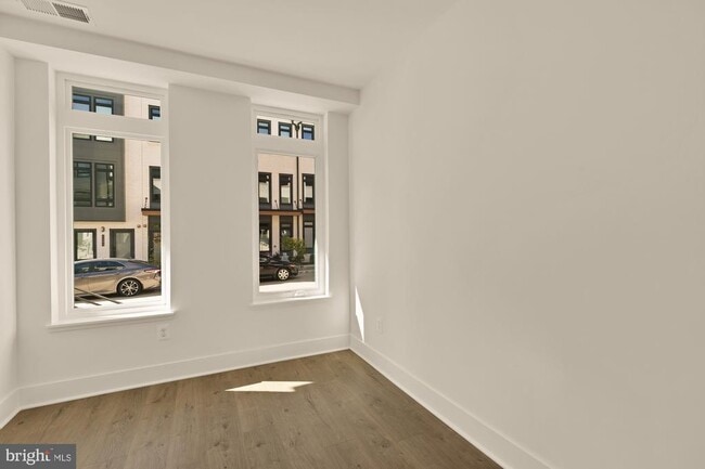 property at 2607 Platt Ct NW