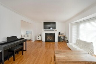 3544 Woodward St in Oceanside, NY - Building Photo - Building Photo
