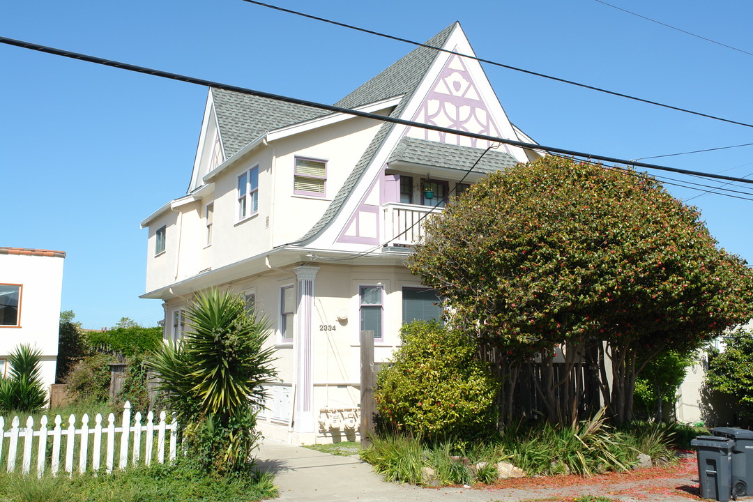 2334 Curtis St in Berkeley, CA - Building Photo