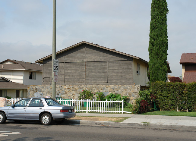 842 N Glassell St in Orange, CA - Building Photo - Building Photo