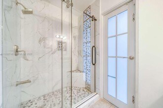 13220 SW 84th Ave in Pinecrest, FL - Building Photo - Building Photo