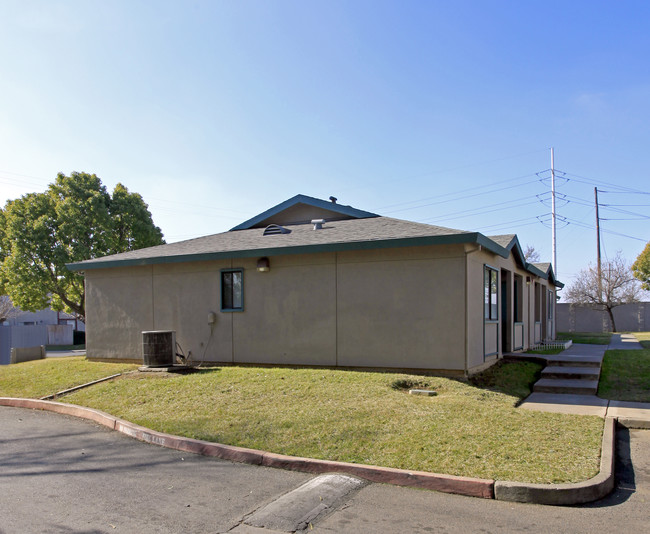 Martin Luther King Jr. Village in Sacramento, CA - Building Photo - Building Photo