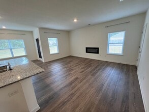 2427 Hyacinth Ln in Hernando, MS - Building Photo - Building Photo