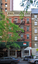 554 E 82nd St Apartamentos