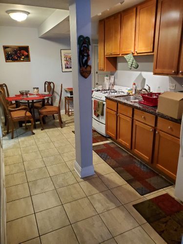 2214 W Touhy Ave-Unit -A in Chicago, IL - Building Photo