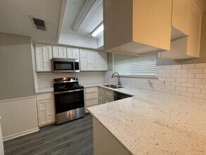 2304 Norwich Ct in Arlington, TX - Building Photo - Building Photo