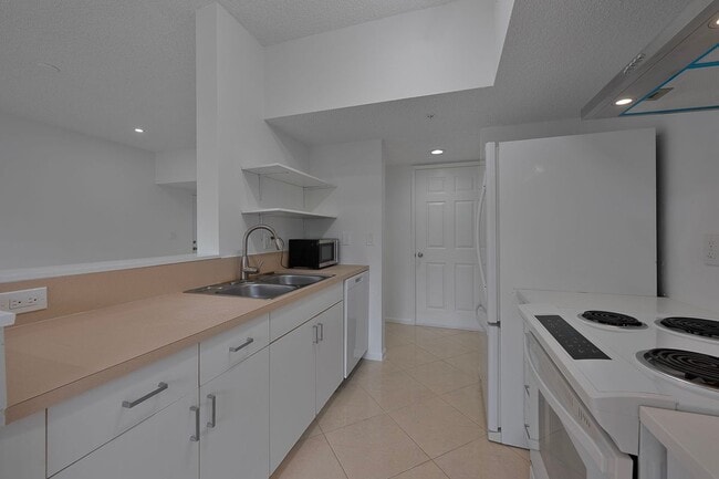 1885 Florida Club Dr in Naples, FL - Building Photo - Building Photo