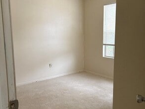 4973 Windsor Downs Ln in Decatur, GA - Building Photo - Building Photo