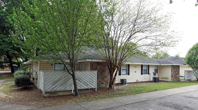 7002 Lanier Dr in Pensacola, FL - Building Photo - Building Photo