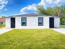 2115 Puffin St in Sebring, FL - Building Photo