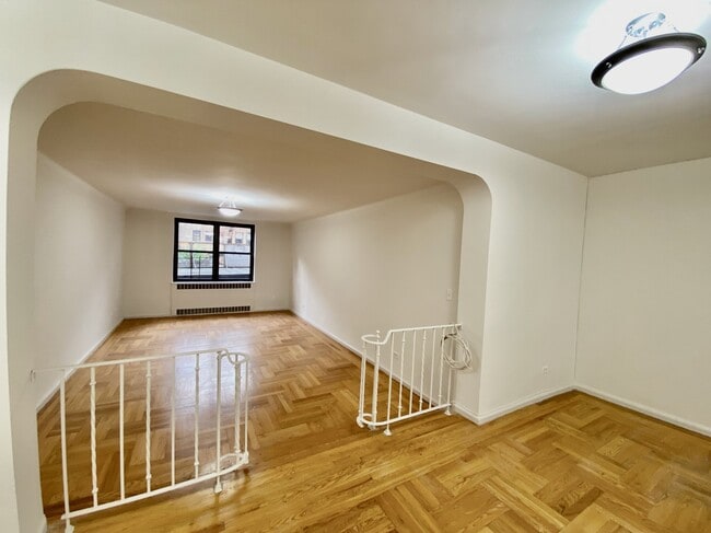 700 Fort Washington Ave