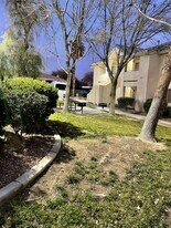 3440 Lindell Rd in Las Vegas, NV - Building Photo