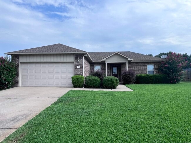 property at 20 Magnolia Ln