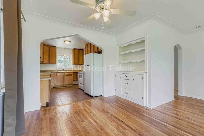 property at 2140 Niagara St