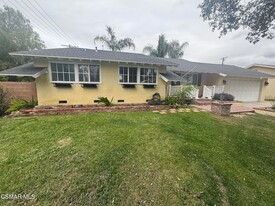 22359 Lanark St in Los Angeles, CA - Building Photo