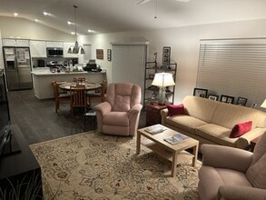 2012 Cerny Ct in the Villages, FL - Foto de edificio - Building Photo