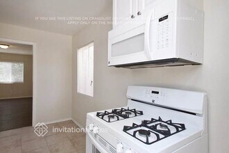 311 E Cummings Ln in Long Beach, CA - Foto de edificio - Building Photo