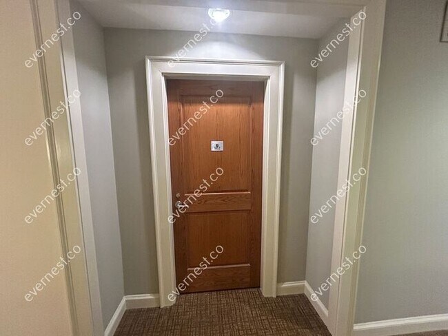 250 Park Ave W NW in Atlanta, GA - Building Photo - Building Photo