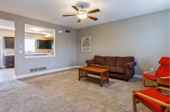 112 Wilder Pl in Ames, IA - Building Photo - Building Photo