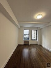 EAST 46 STREET in New York, NY - Building Photo - Building Photo