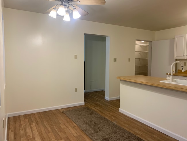 365 E Maiden St, Unit 1 in Washington, PA - Building Photo - Building Photo