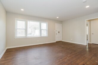 3620 NE 53 Terrace in Kansas City, MO - Building Photo - Building Photo