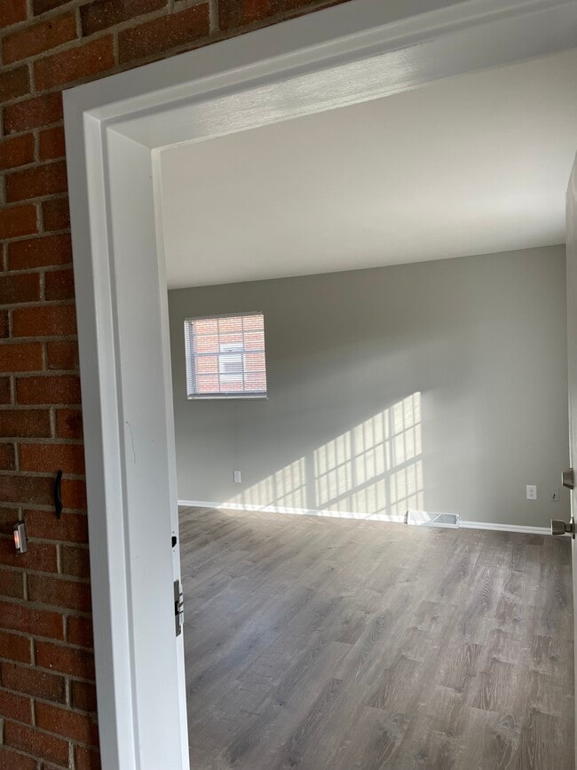 1152 Dennis Ln, Unit #1