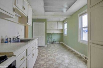 11260 Sherman Ave in Warren, MI - Foto de edificio - Building Photo