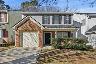 2297 Charleston Pointe SE in Atlanta, GA - Building Photo