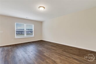 408 S Zetterower Ave in Statesboro, GA - Building Photo - Building Photo