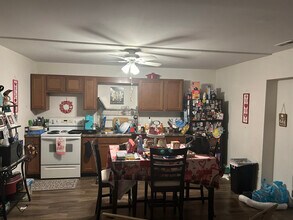 117 Main St, Unit 2 in Memphis, IN - Building Photo - Building Photo