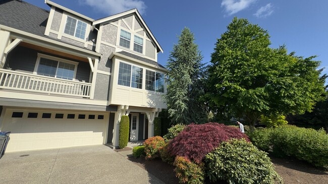 property at 12604 177th Ave NE