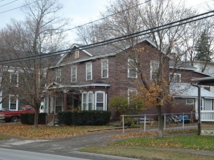 659 E Main St in Cobleskill, NY - Foto de edificio - Building Photo