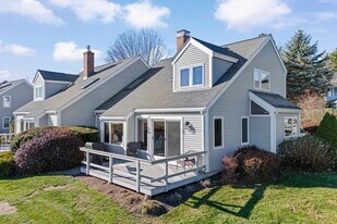 281 Davidson Dr in Laconia, NH - Building Photo