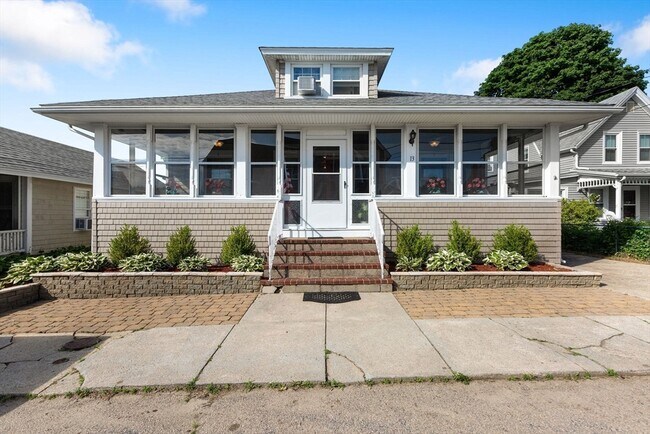 13 5th St in Wareham, MA - Building Photo - Building Photo