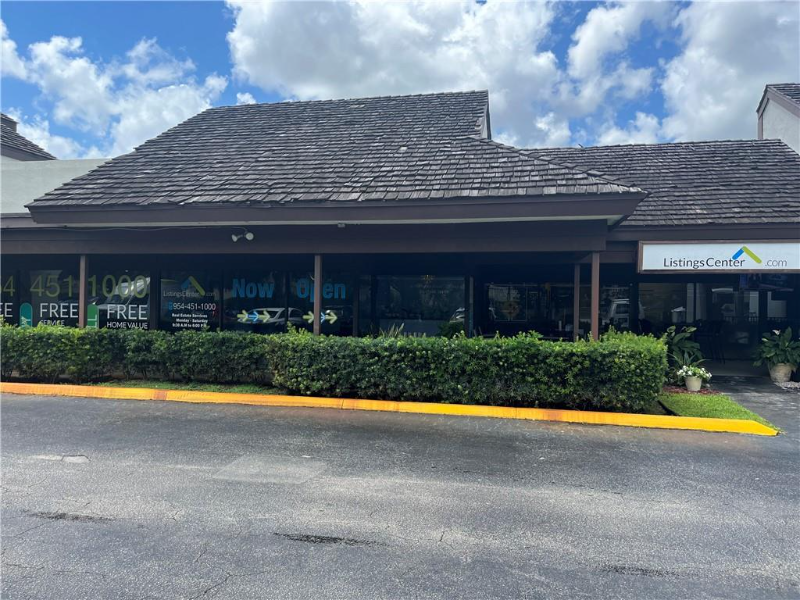 8540 W State Rd 84 in Davie, FL - Building Photo