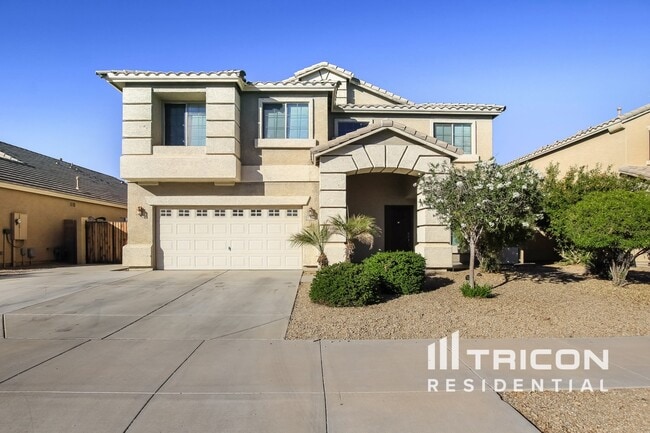 17396 W Hilton Ave in Goodyear, AZ - Building Photo - Building Photo