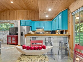 309 Lynch Clements Rd in Noble, LA - Foto de edificio - Building Photo