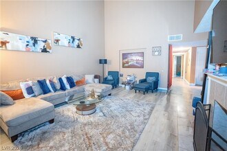 2451 Domingo St in Las Vegas, NV - Building Photo - Building Photo