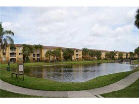 9625 NW 1st Ct in Pembroke Pines, FL - Building Photo