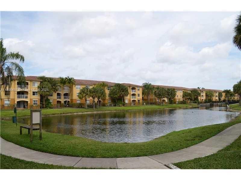 9625 NW 1st Ct in Pembroke Pines, FL - Building Photo