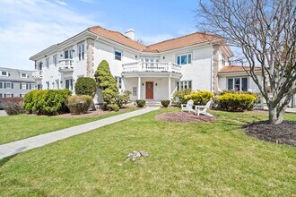 1 Salem St in Wakefield, MA - Building Photo - Building Photo