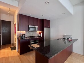 40 Fay St, Unit 407 in Boston, MA - Building Photo - Building Photo