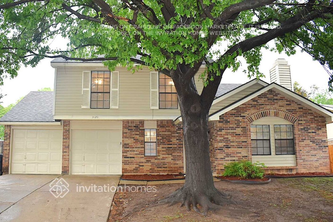 3120 Woodlark Dr in Fort Worth, TX - Building Photo
