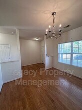 1608 Brambleton Ct in Graham, NC - Building Photo - Building Photo