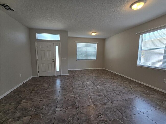 856 Krenson Woods Ln in Lakeland, FL - Building Photo - Building Photo